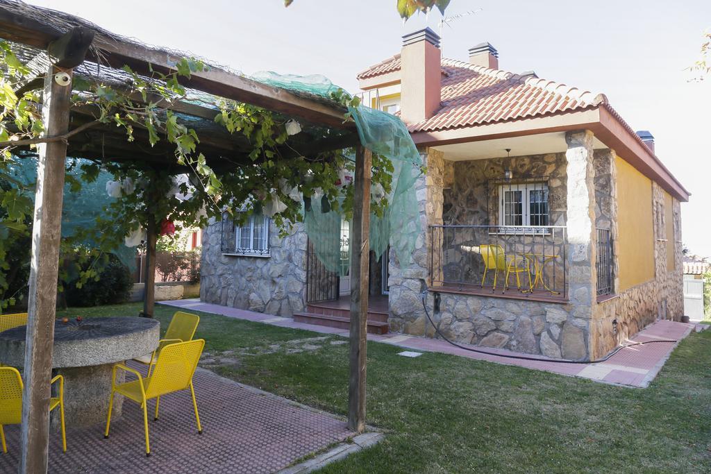En Casa De Carlos Ortigosa del Monte Dış mekan fotoğraf