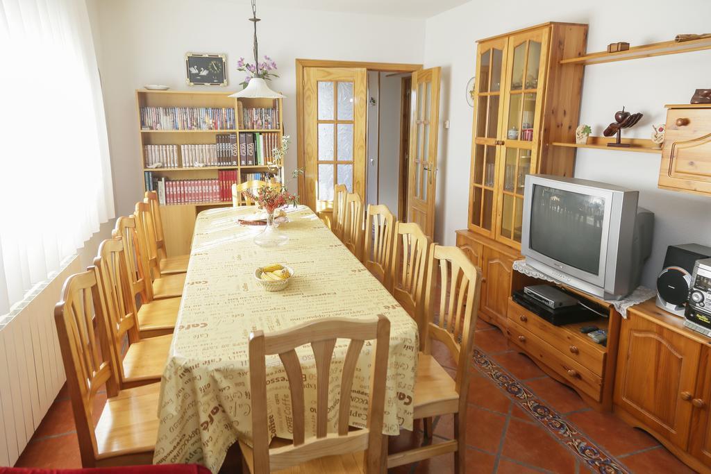 En Casa De Carlos Ortigosa del Monte Dış mekan fotoğraf