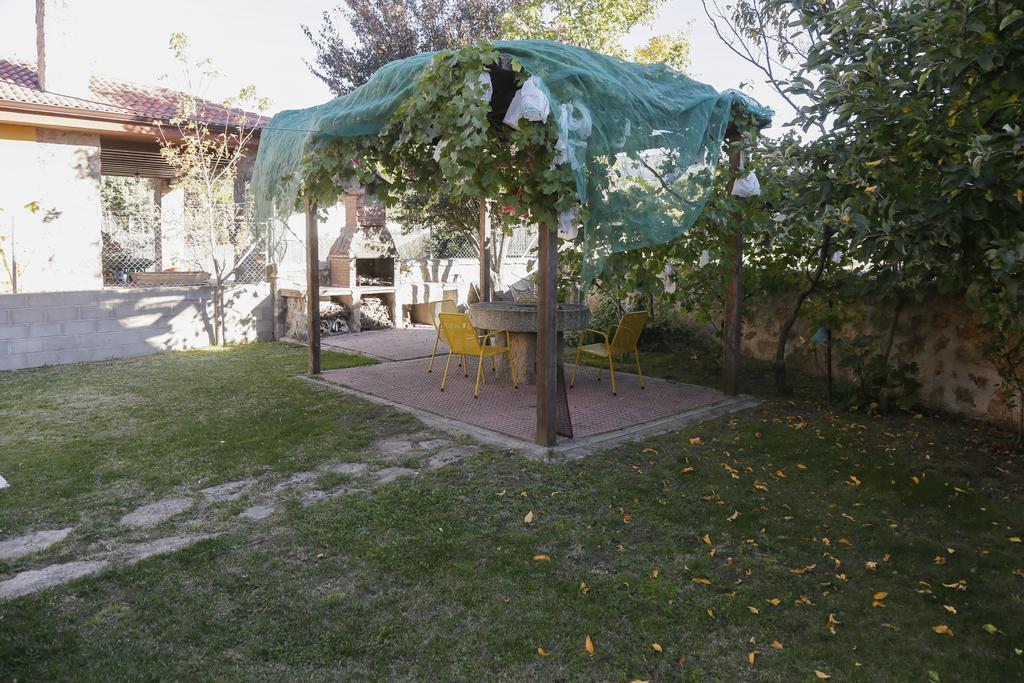 En Casa De Carlos Ortigosa del Monte Dış mekan fotoğraf