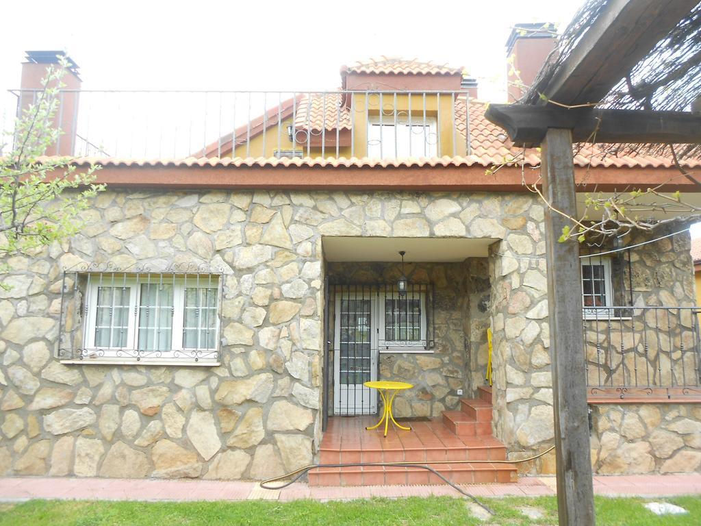 En Casa De Carlos Ortigosa del Monte Dış mekan fotoğraf
